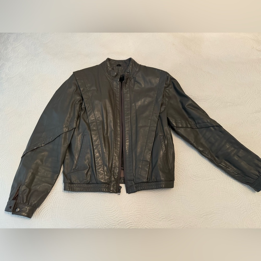 Genuine leather women’s jacket gray bomber size 6